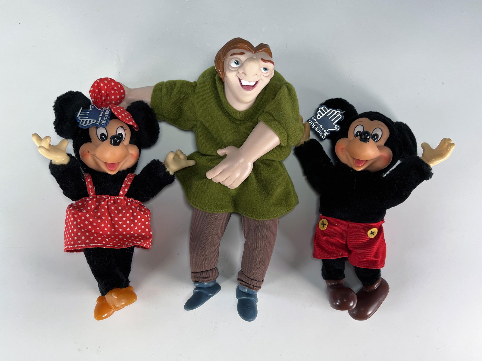 DISNEY APPLAUSE MICKEY & MINNIE, HUNCHBACK FINGER PUPPET (1 of 5)