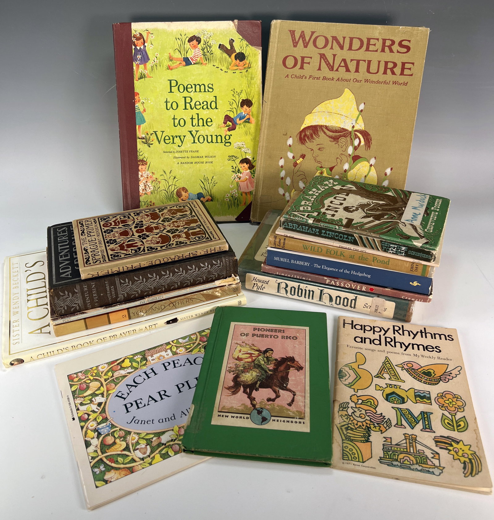 LOT OF CHILDRENS BOOKS ROBIN HOOD: LOT OF CHILDRENS BOOKS ROBIN HOOD