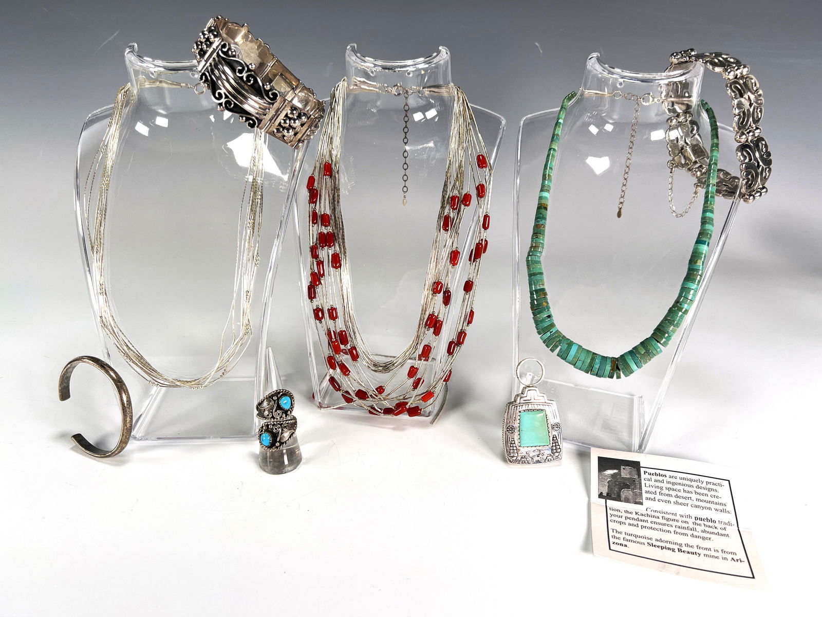 MEXICAN & NATIVE AMERICAN STERLING TURQUOISE JEWELRY (1 of 11)