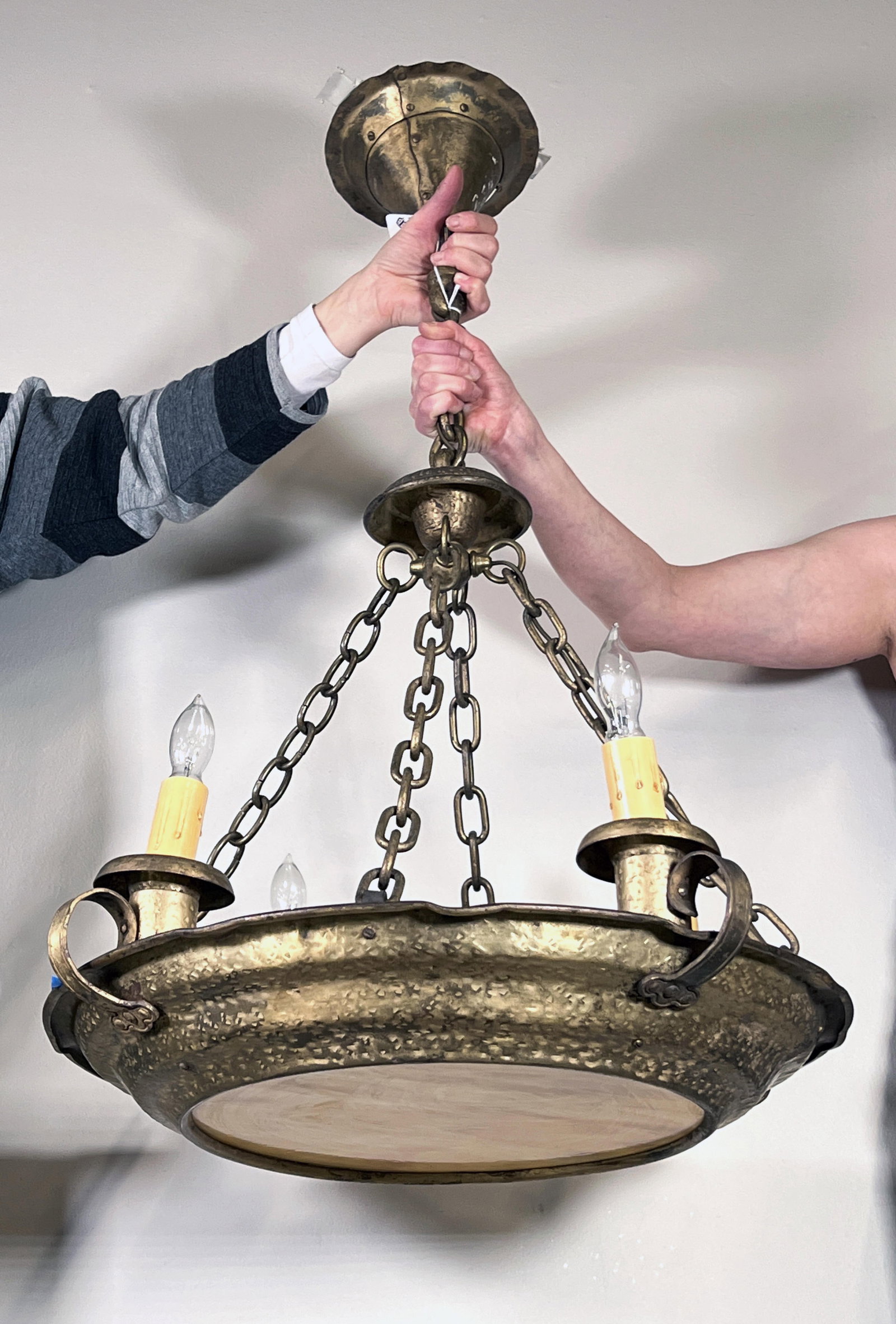 ANTIQUE SLAG GLASS CHANDELIER: ANTIQUE SLAG GLASS CHANDELIER