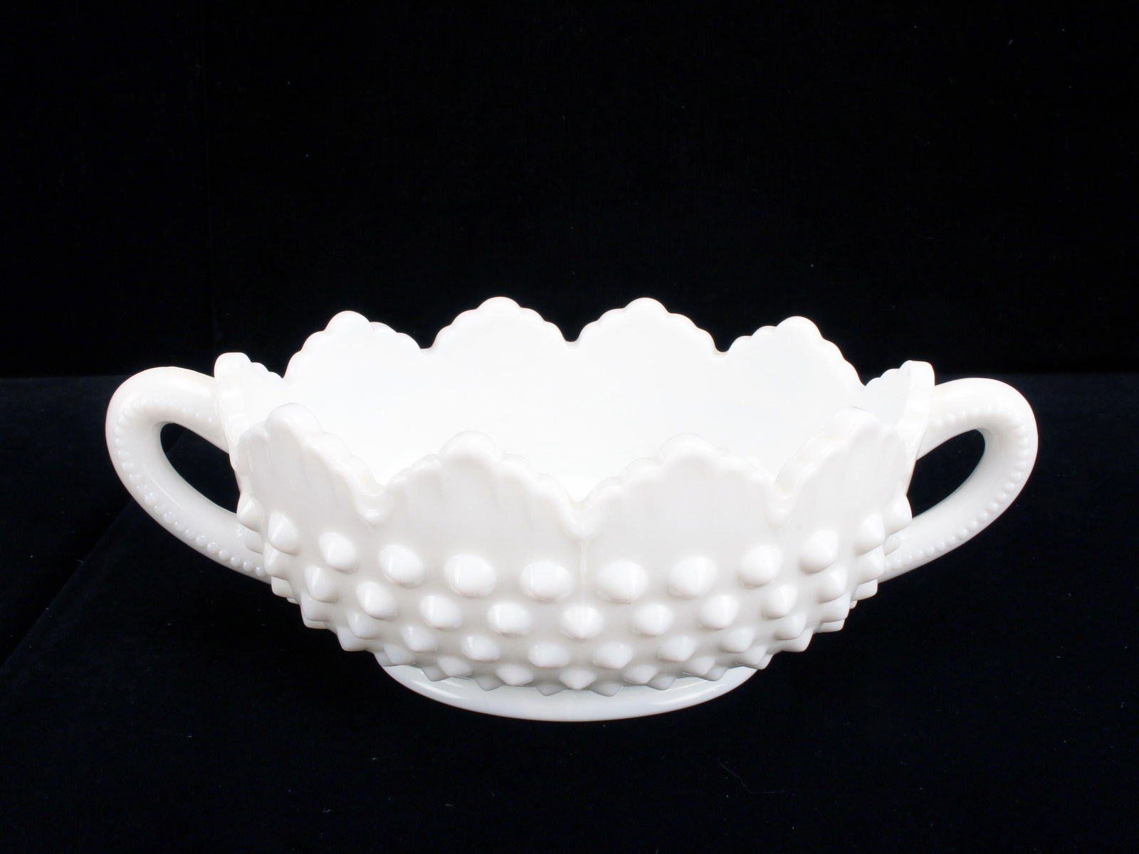 FENTON HOBNAIL MILK GLASS DISH (1 of 6)