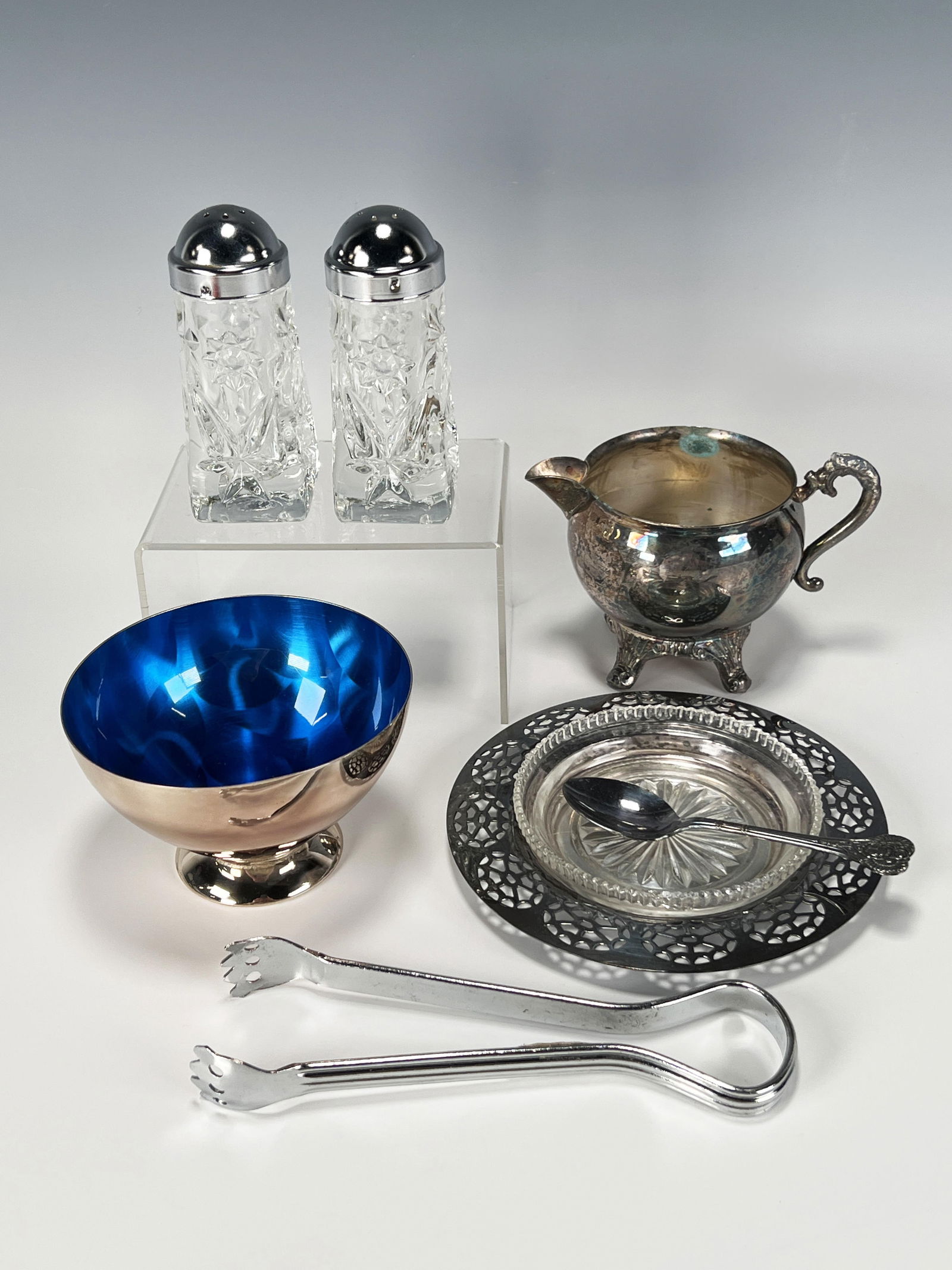 SILVER & GLASS SERVING ITEMS (1 of 8)
