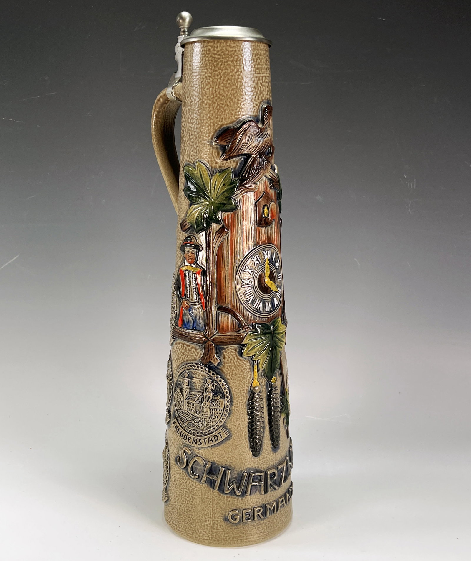 TALL SCHWARZWALD GERMANY STEIN KING: TALL SCHWARZWALD GERMANY STEIN KING <