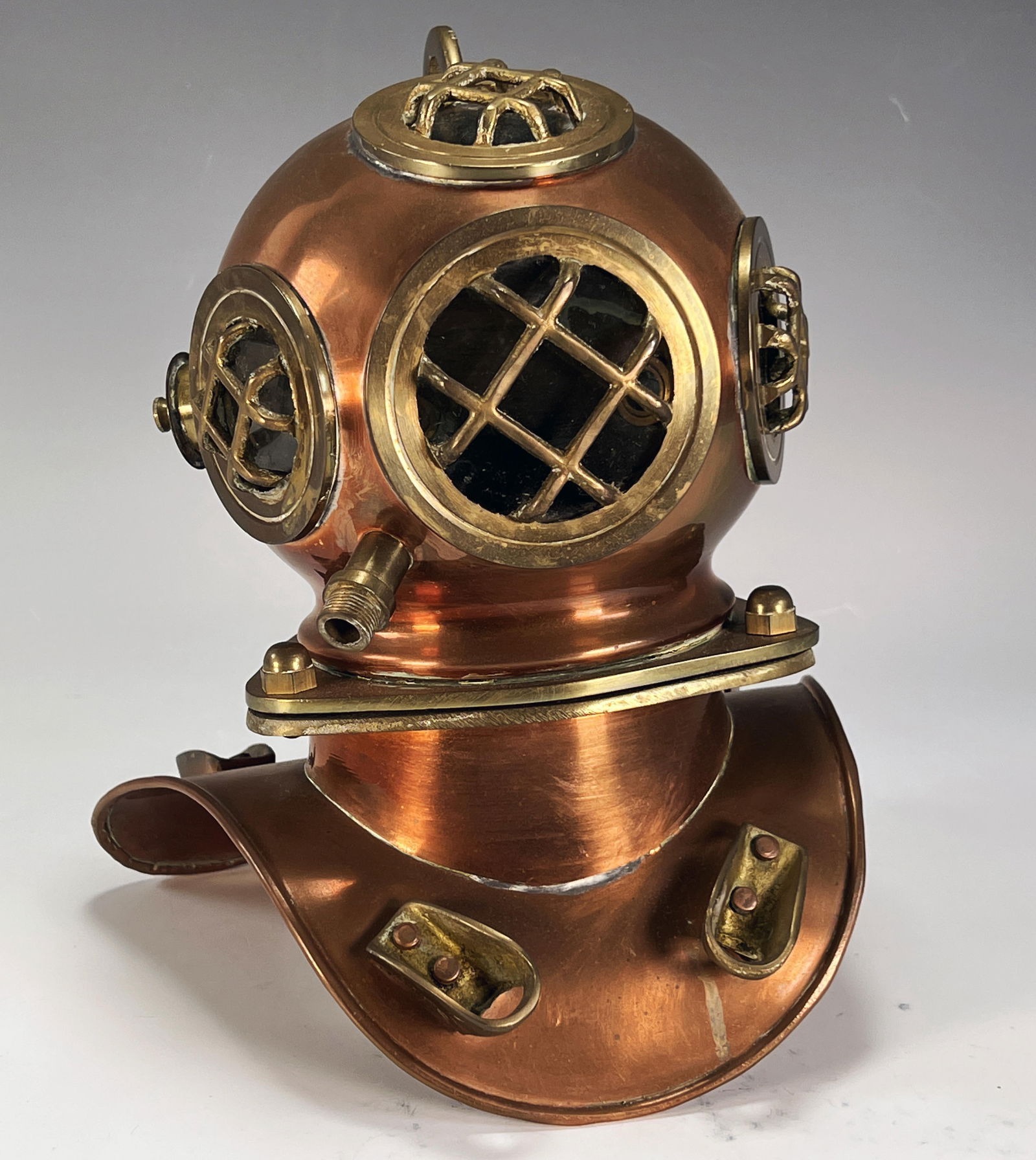 SCUBA DIVERS HELMET COPPER AND BRASS (1 of 4)
