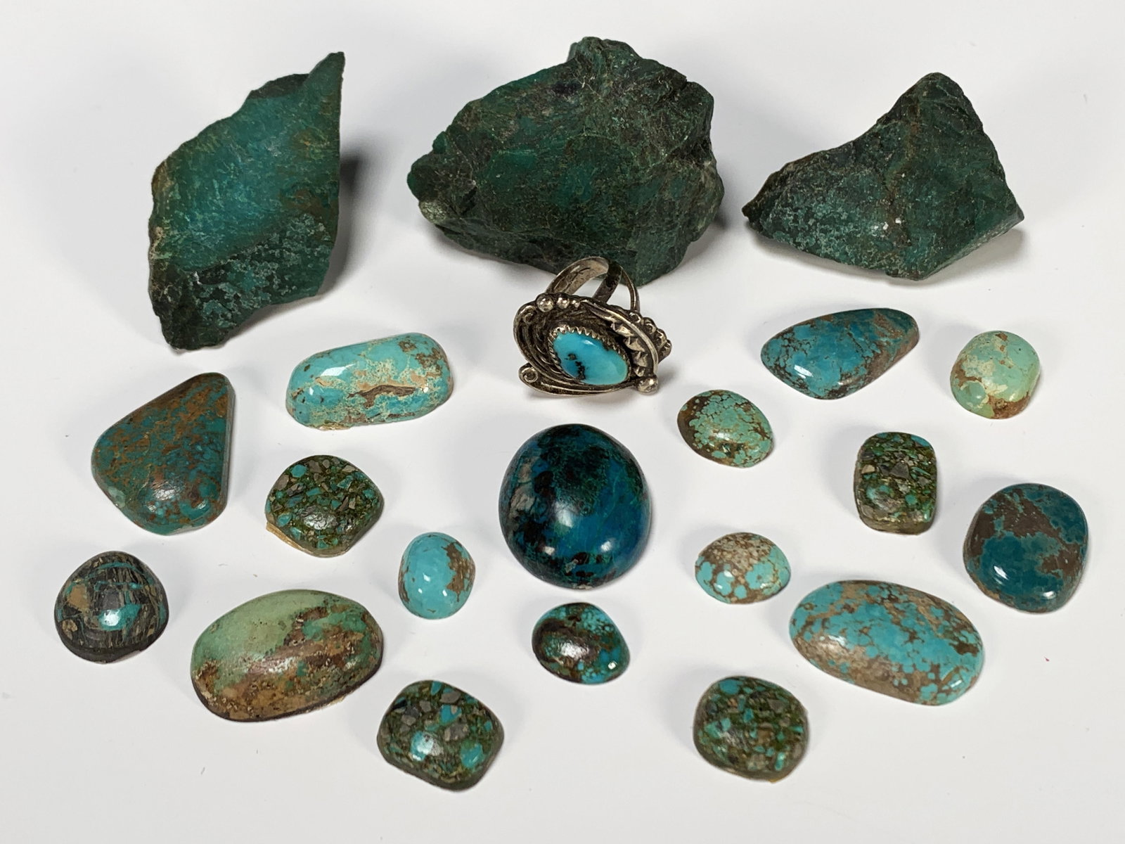 TURQUOISE CHUNKS AND CABOCHON STONES: TURQUOISE CHUNKS AND CABOCHON STONES