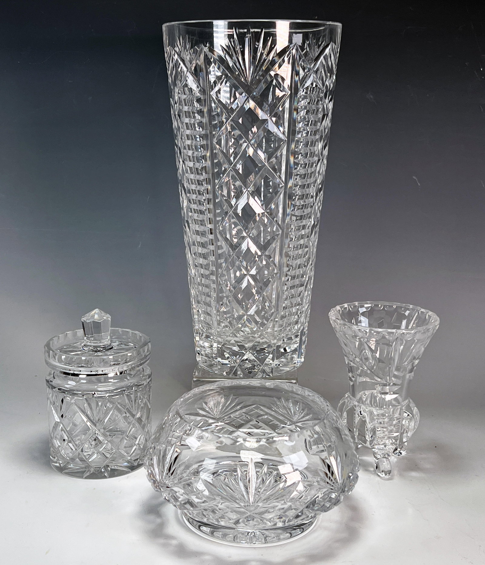 COLLECTION OF CRYSTAL AND GLASS ITEMS WELSH ROYAL: COLLECTION OF CRYSTAL AND GLASS ITEMS WELSH ROYAL