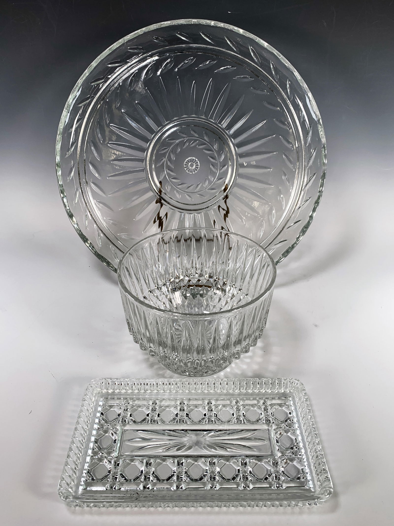 FOSTORIA GLASS ICE BUCKET & TRAY (1 of 3)
