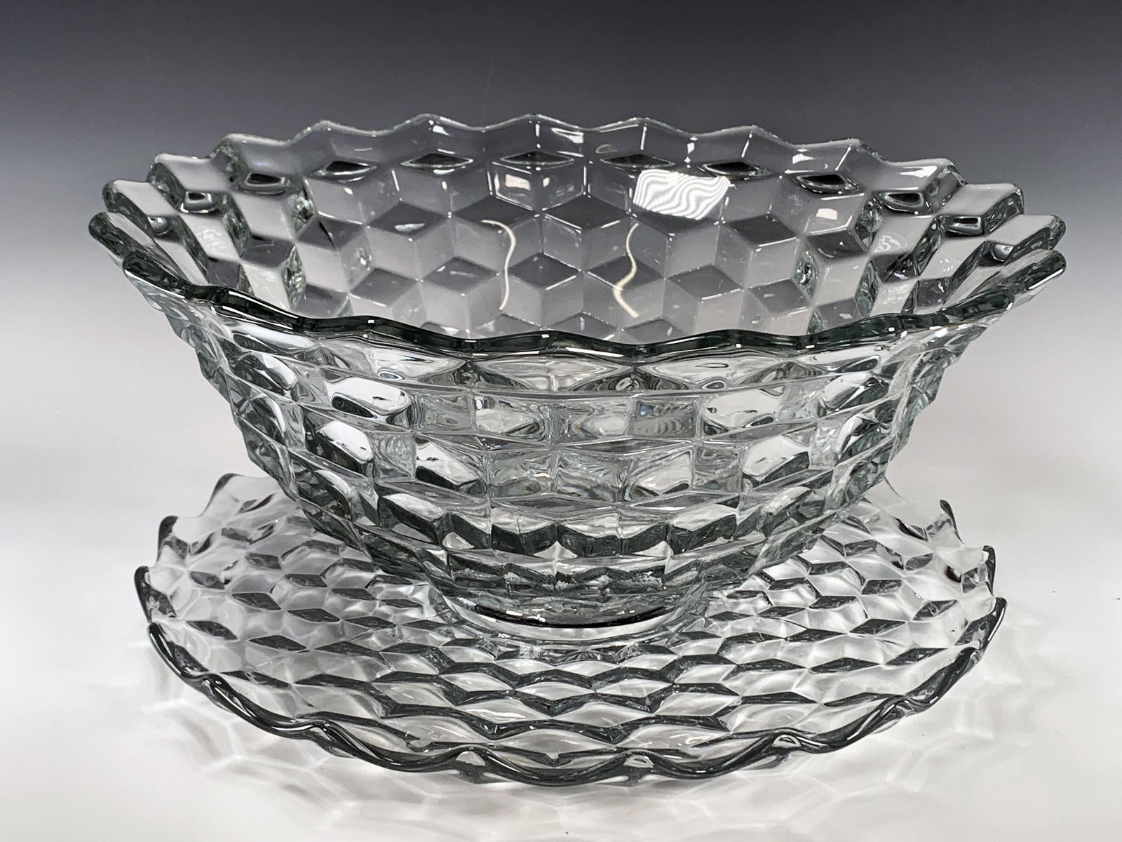 FOSTORIA AMERICAN PUNCH BOWL WITH UNDERPLATE (1 of 3)