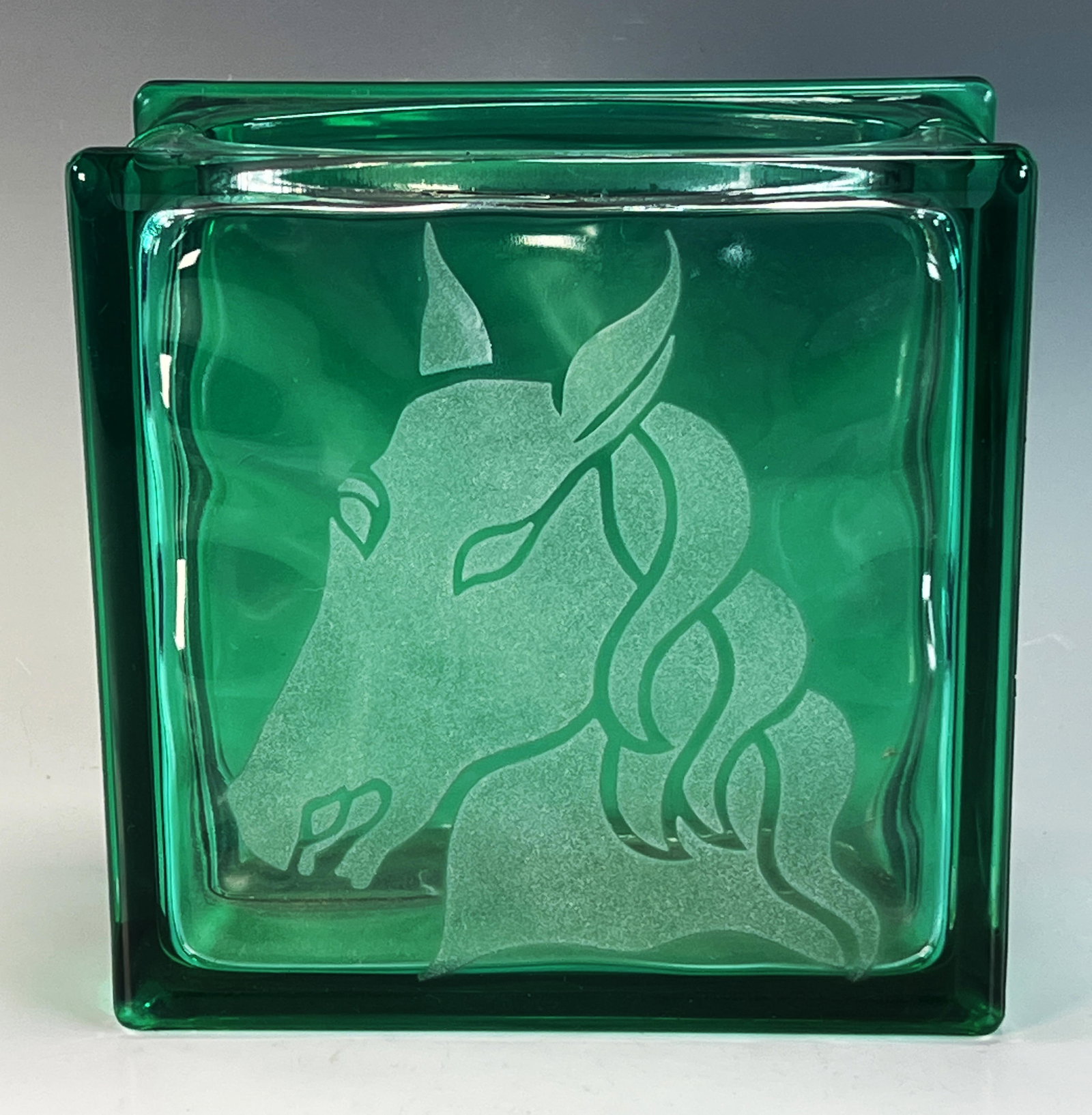 GREEN GLASS CUBE HORSE VASE: GREEN GLASS CUBE HORSE VASE
