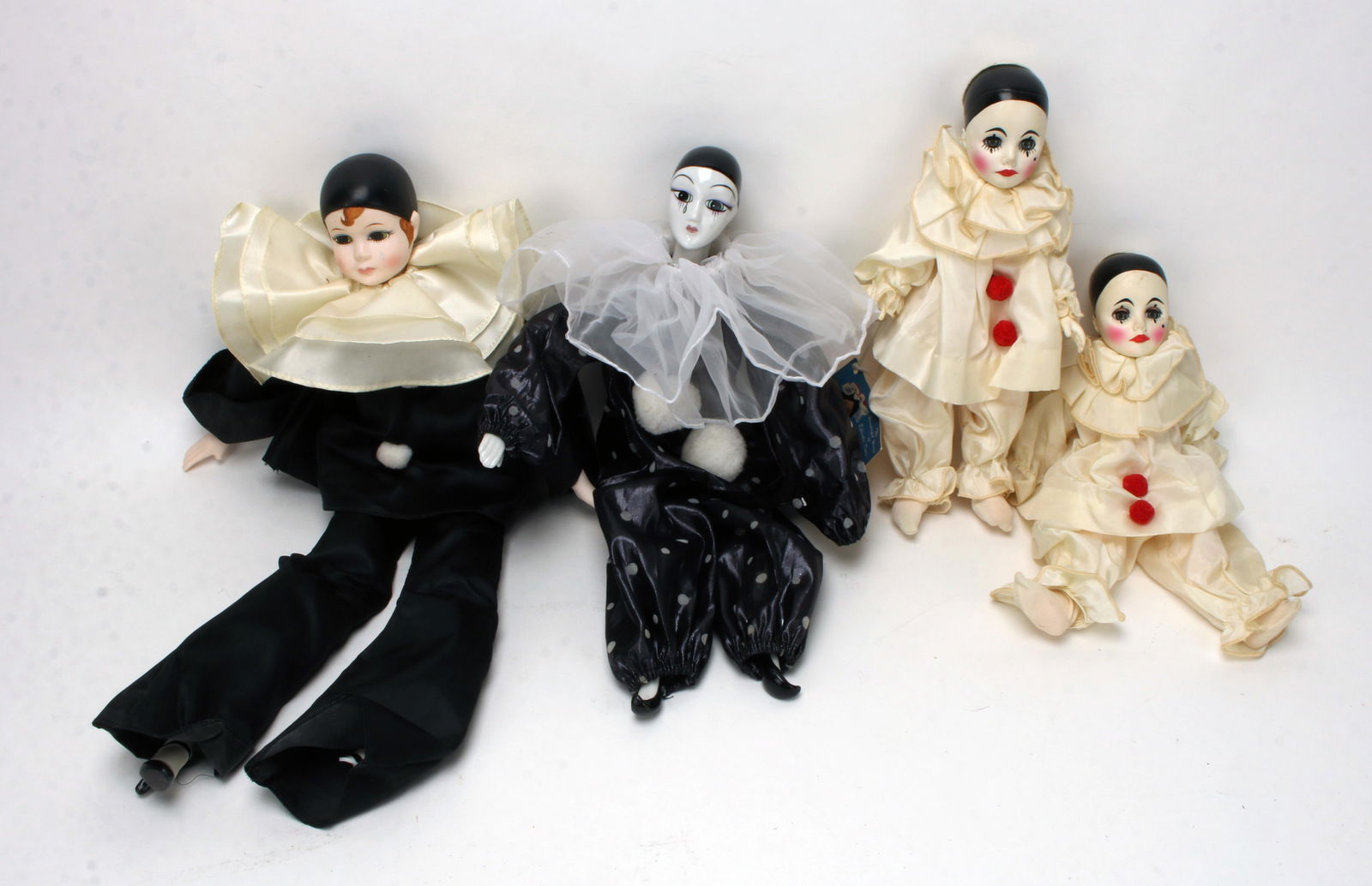 4 HARLEQUIN PIERROT CLOWN DOLLS: 4 HARLEQUIN PIERROT CLOWN DOLLS