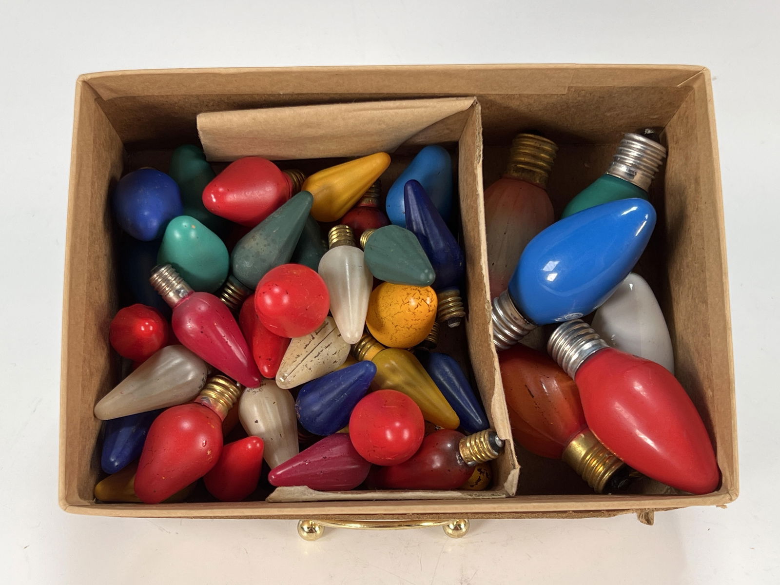 VINTAGE OPAQUE GLASS CHRISTMAS BULBS (1 of 1)