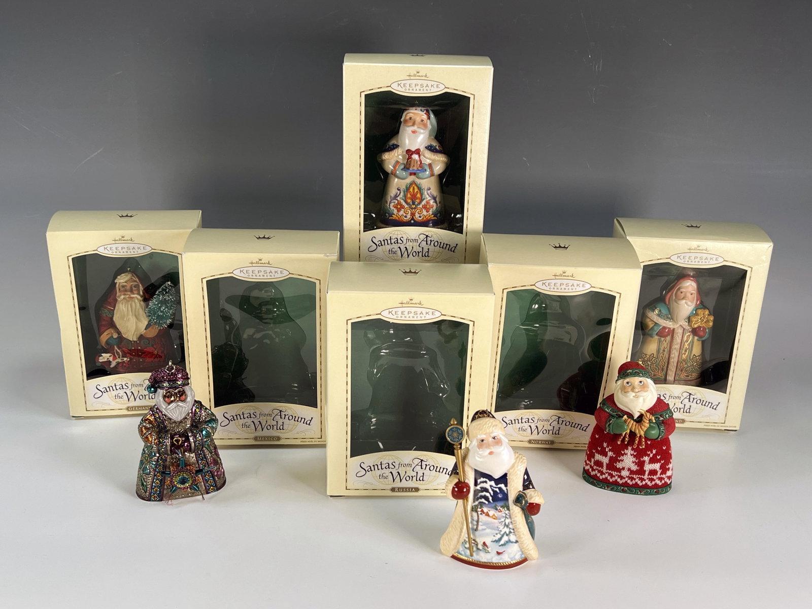 HALLMARK KEEPSAKE SANTAS FROM AROUND THE WORLD IN BOX:  Hallmark Keepsake Santas From Around the World in Box