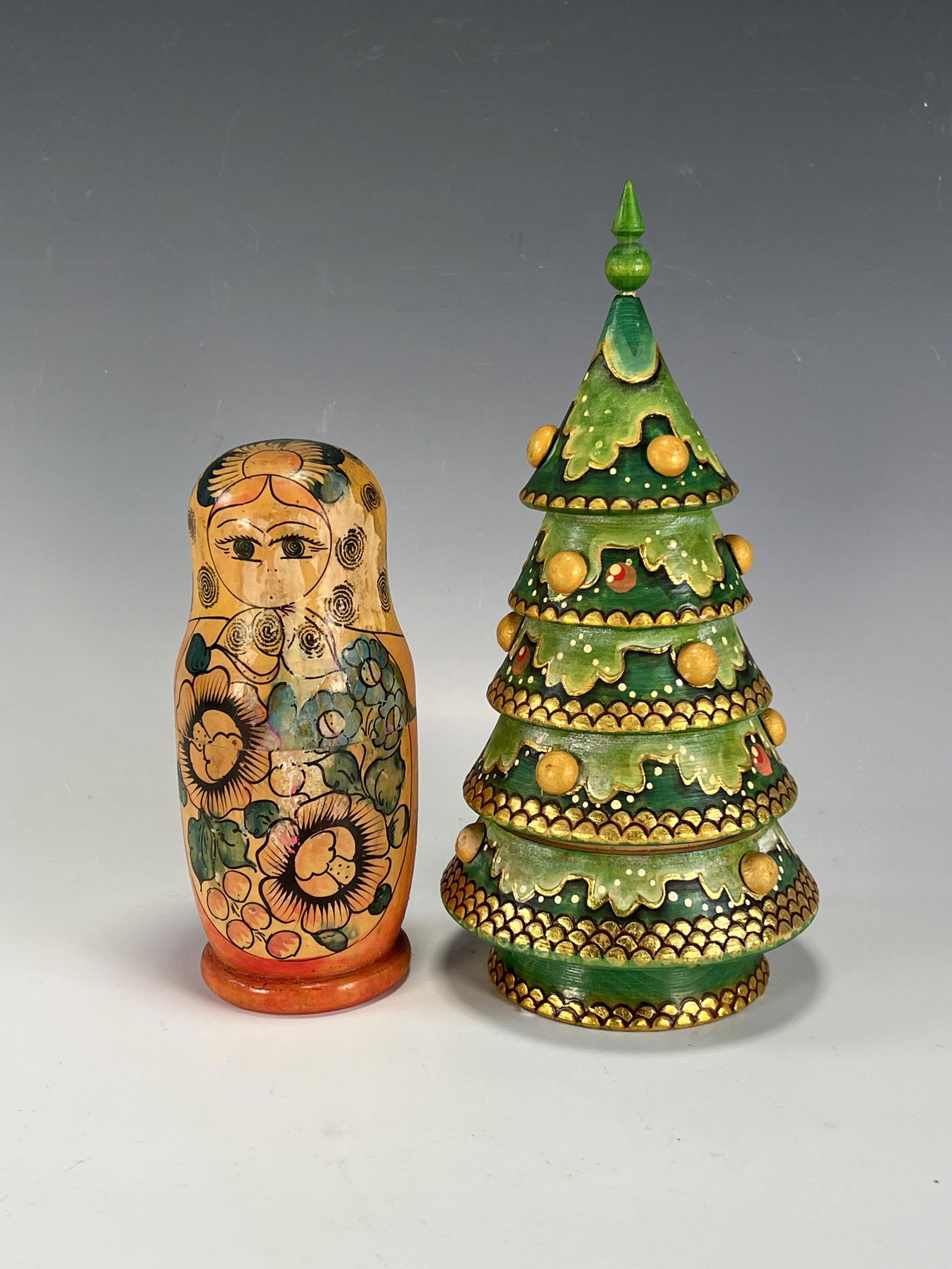 RUSSIAN WOODEN CHRISTMAS TREE AND NESTING DOLLS:  Russian Wooden Christmas Tree and Nesting Dolls