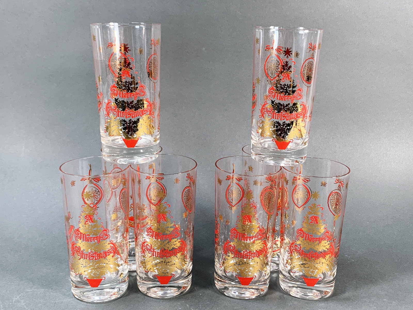 8 CHRISTMAS TREE GLASS TUMBLERS:  8 Christmas Tree Glass Tumblers Vintage Holiday Drinkware