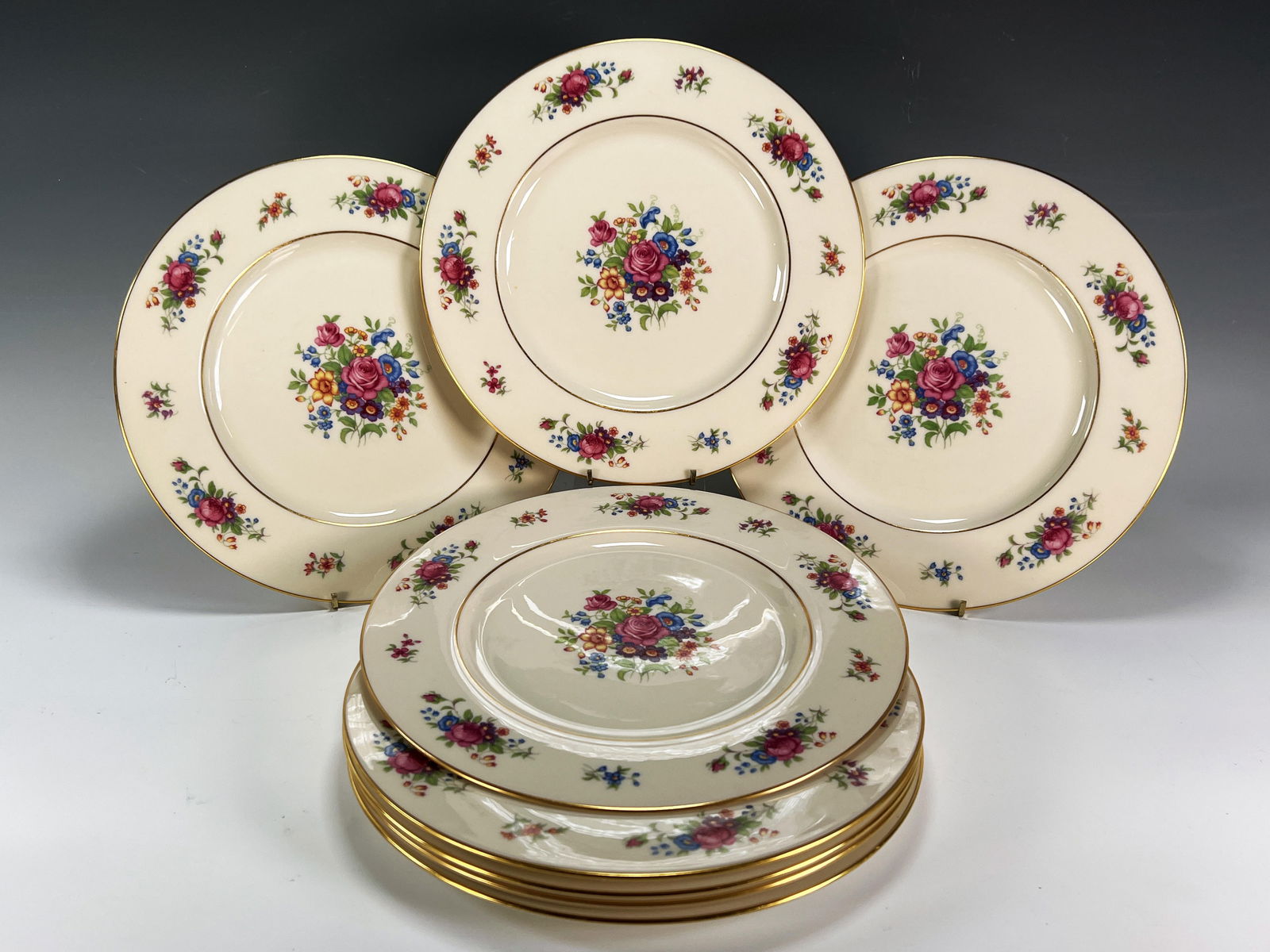 8 LENOX ROSE DINNER PLATES (1 of 3)