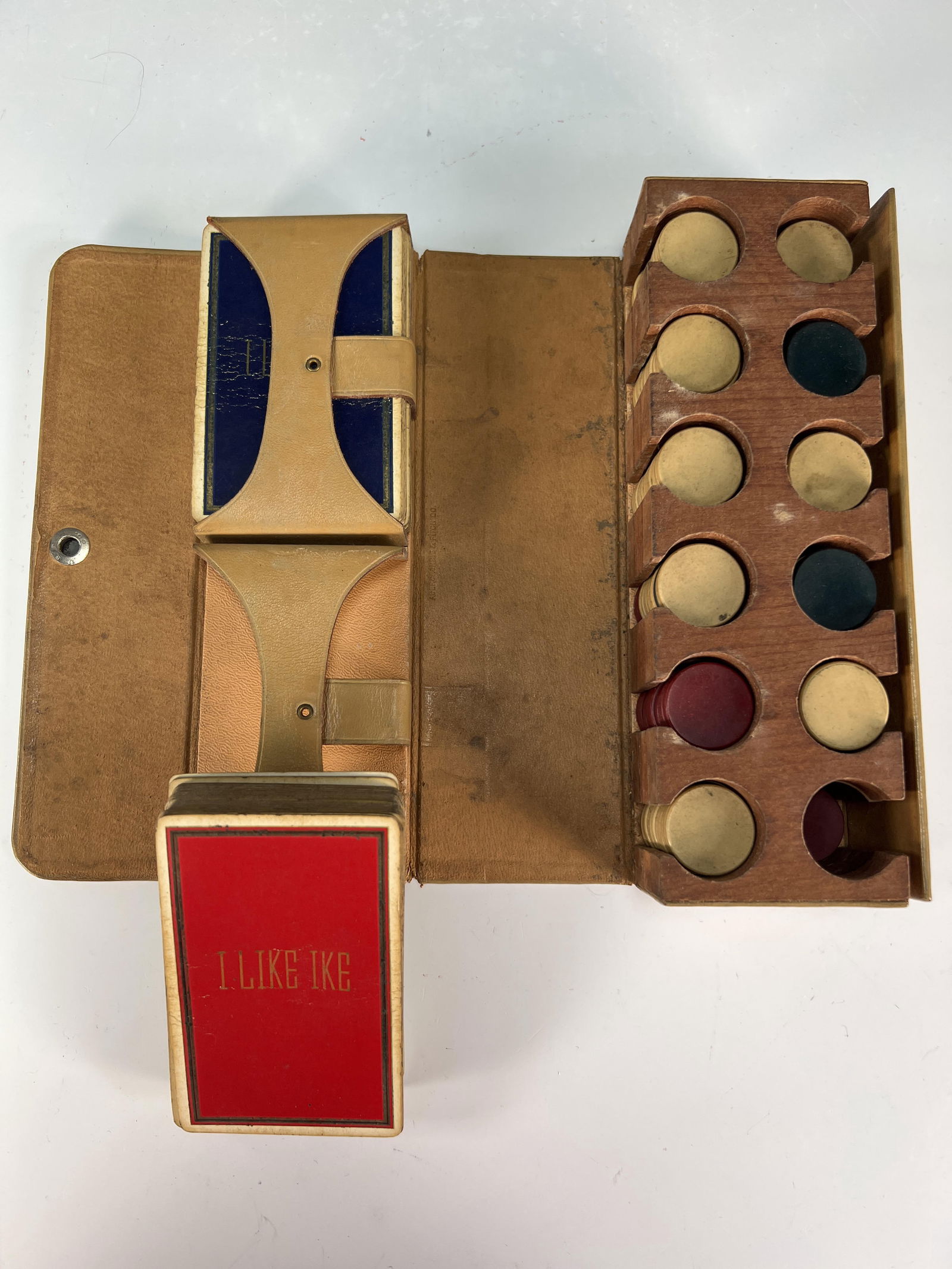 I LIKE IKE POKER SET IN CASE (1 of 3)
