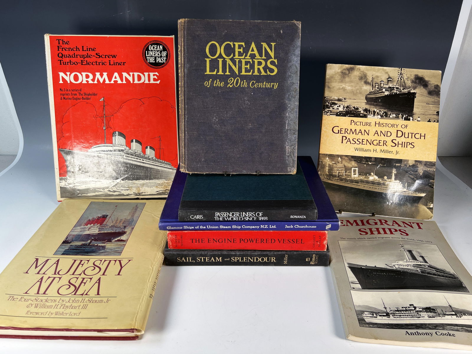 BOOKS ON OCEAN LINERS & PASSENGER SHIPS (1 of 13)