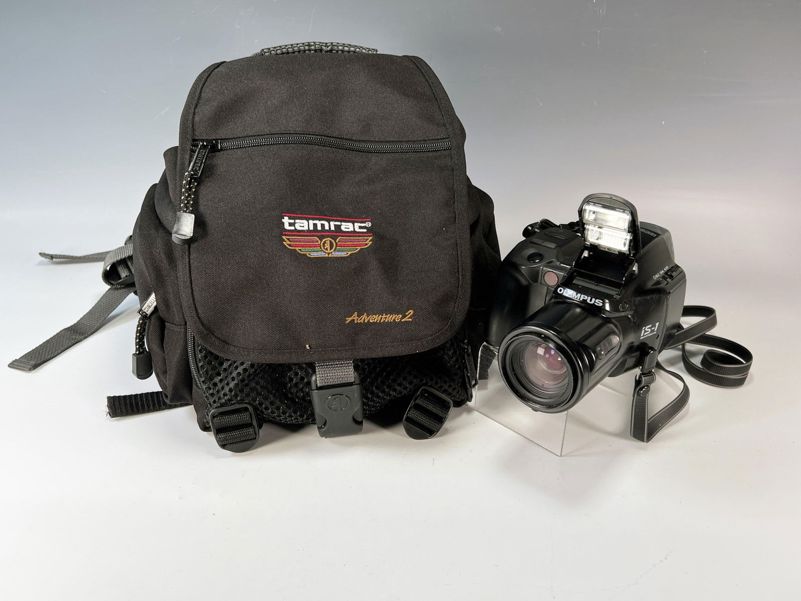 OLYMPUS CAMERA IN CASE (1 of 6)