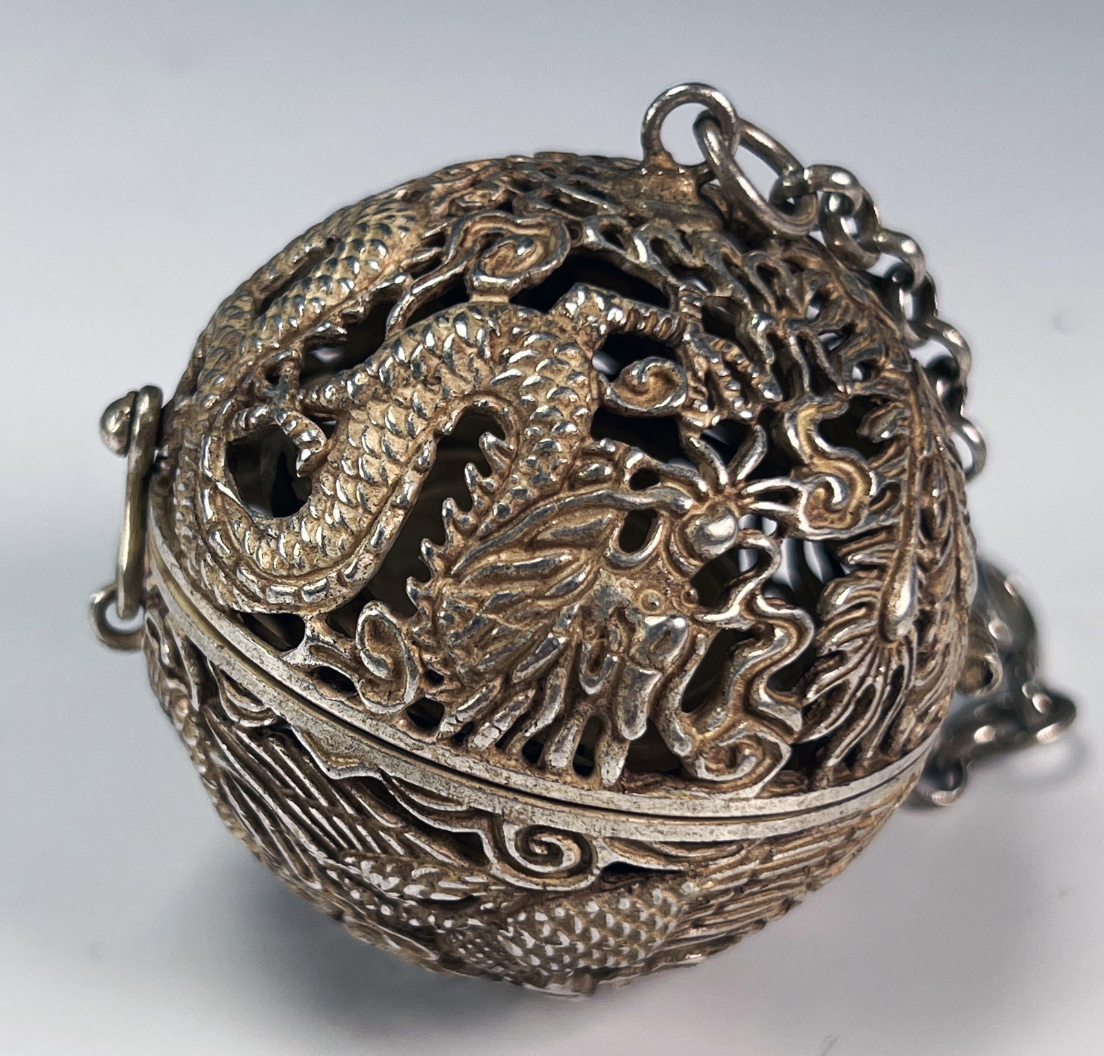 EXQUISITE DRAGON & PHOENIX PIERCED INCENSE BALL