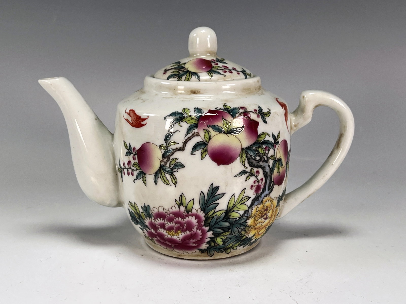 PORCELAIN PEACH & BAT TEAPOT