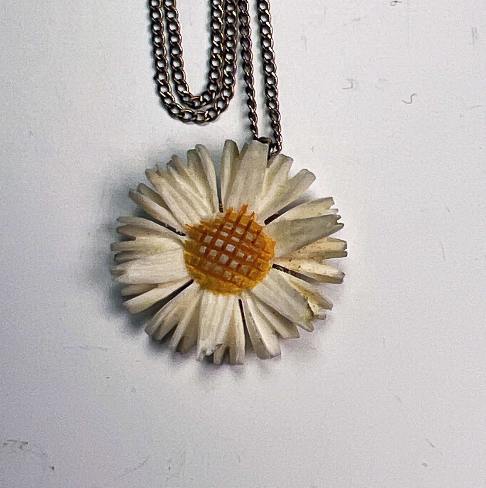 12K GOLD FILLED VAN DELL FLOWER PENDANT
