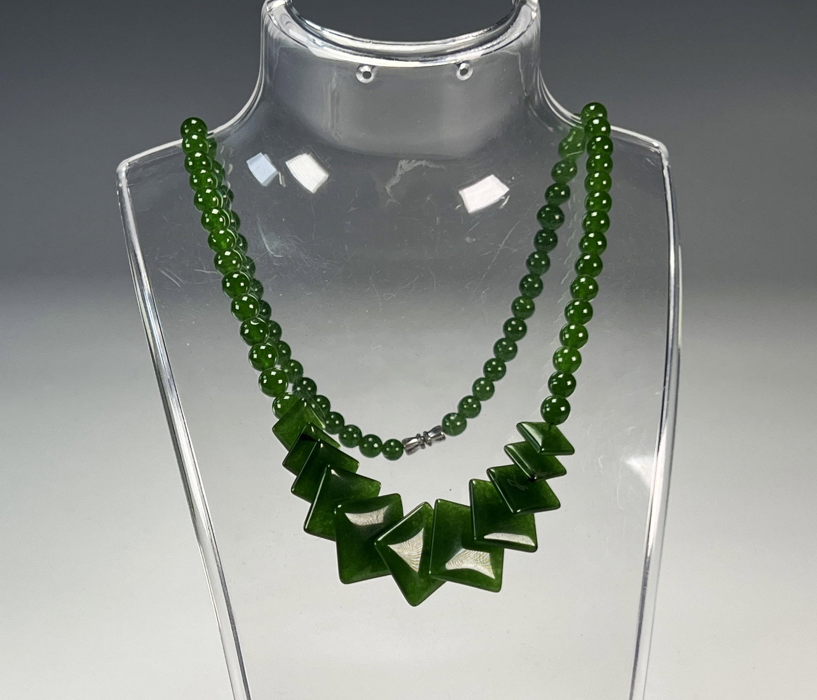 GEOMETRIC JADE BEAD NECKLACE