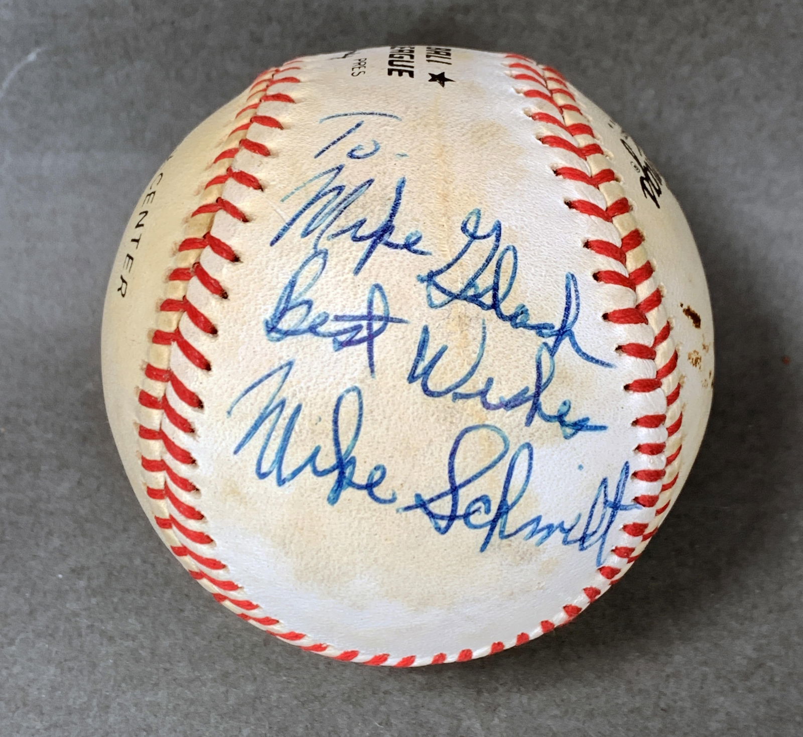 MIKE SCHMIDT SIGNED BASEBALL (1 of 2)