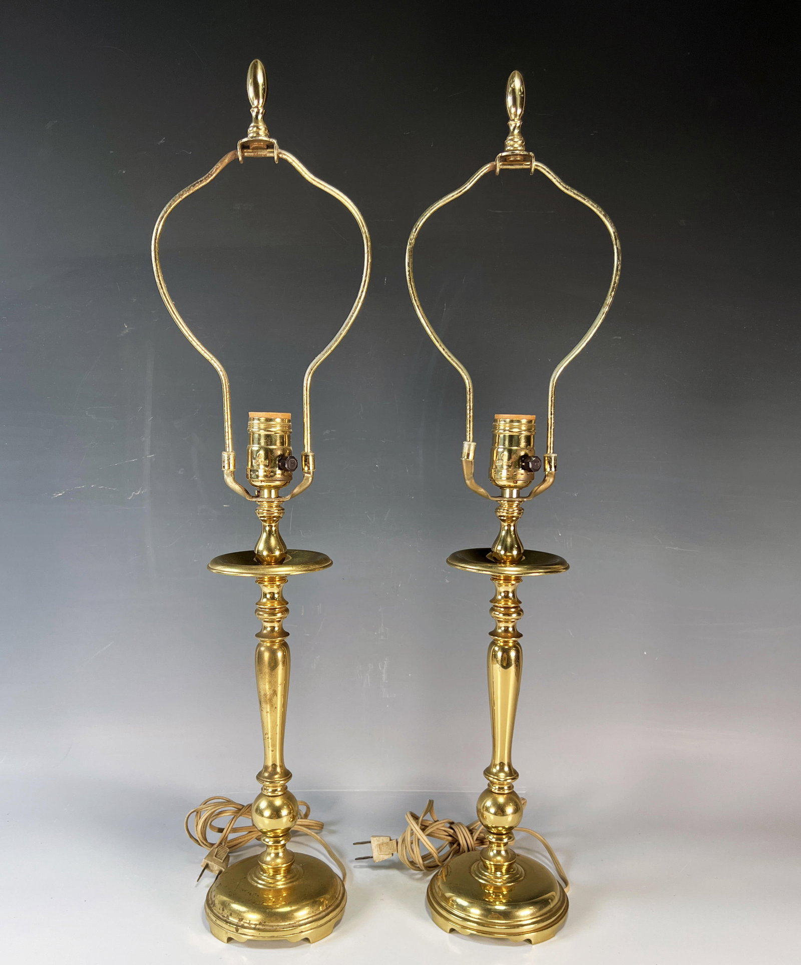 PAIR BRASS TABLE LAMPS (1 of 2)