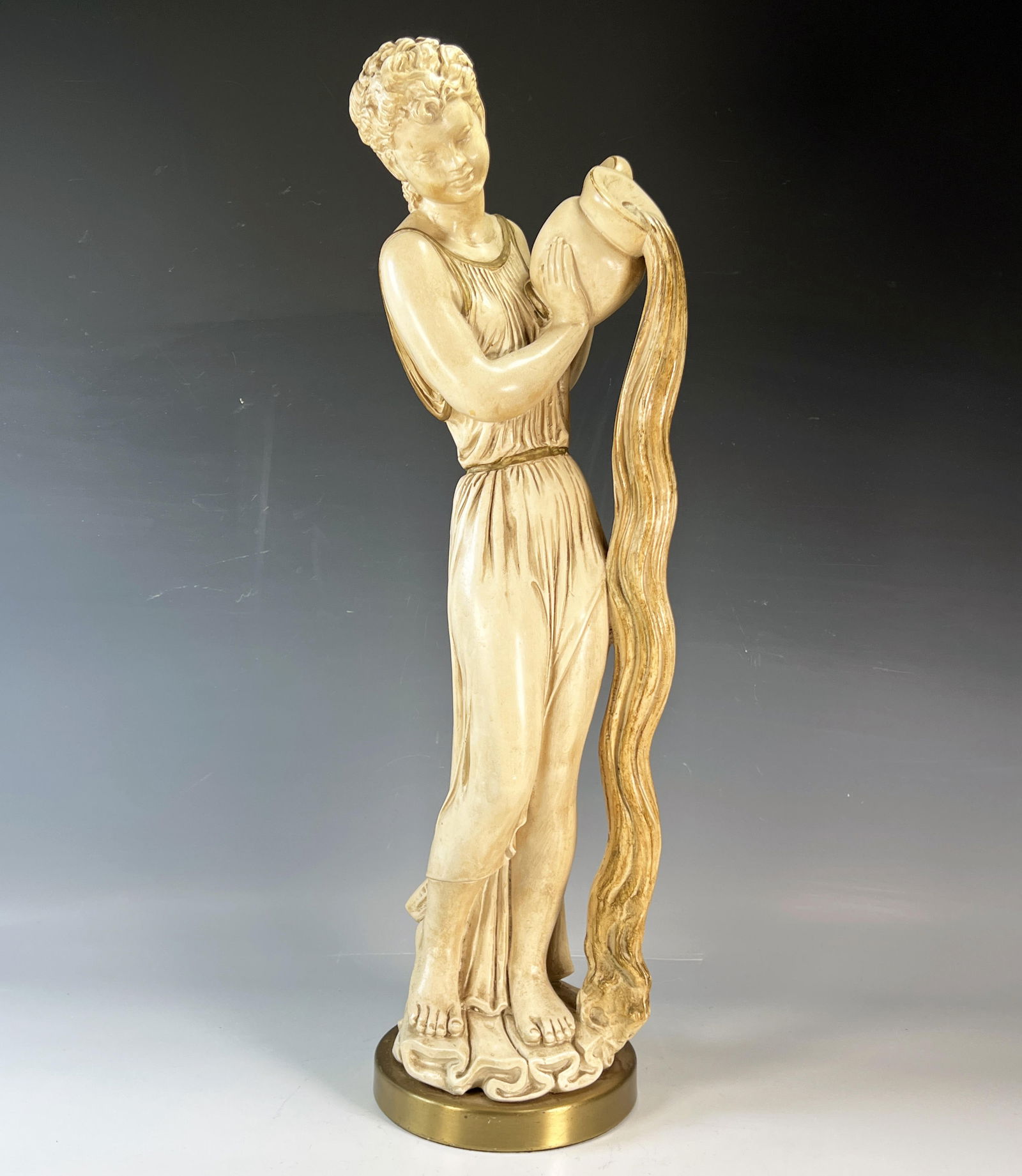 UNIVERSAL STATUARY ROMAN STYLE WOMAN STATUE (1 of 6)