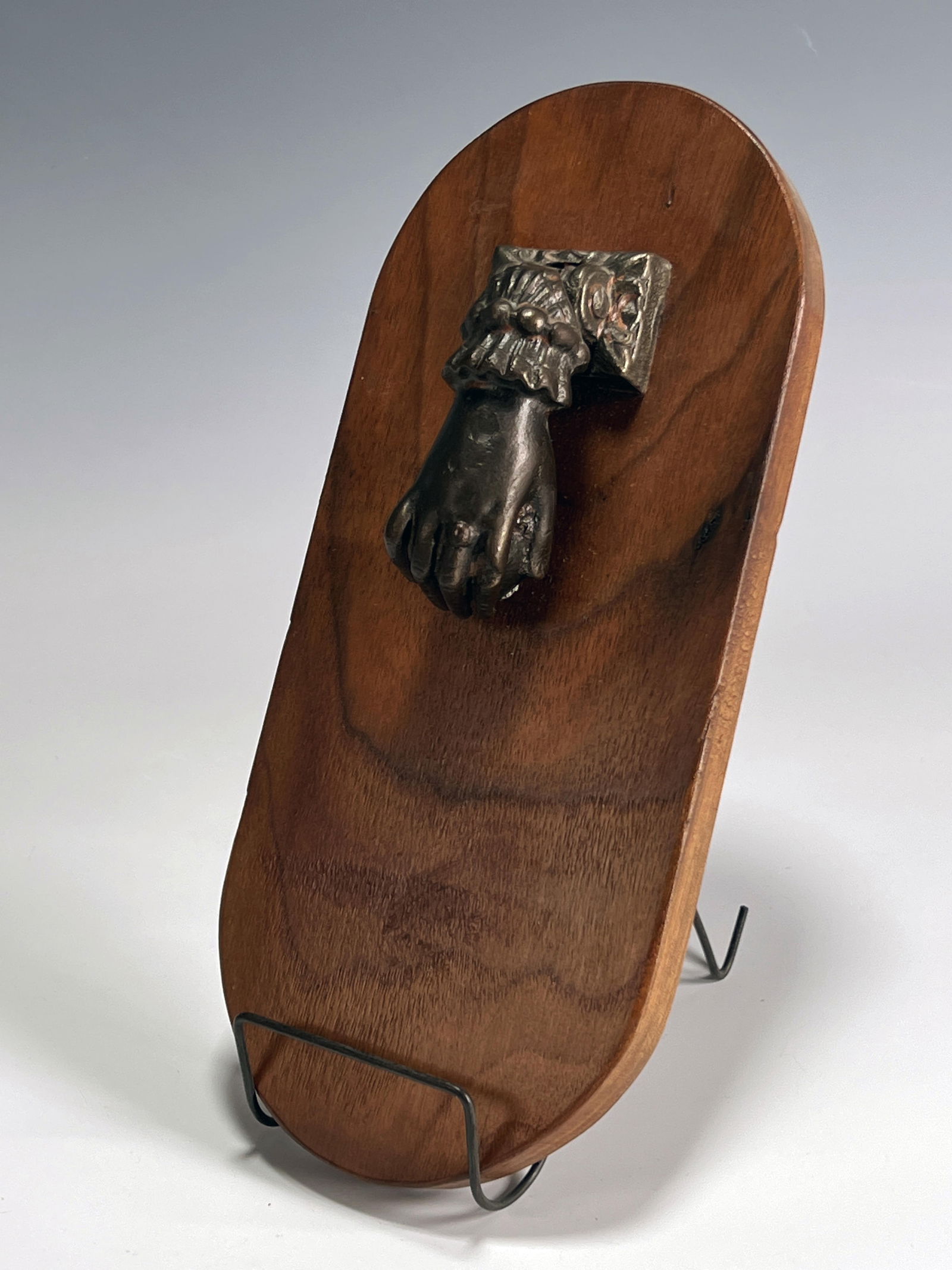 VINTAGE DOOR KNOCKER (1 of 2)