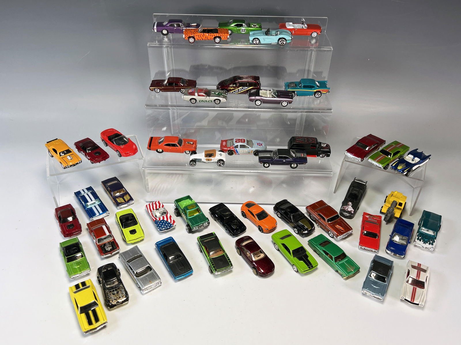COLLECTION OF HOT WHEELS TOY CARS