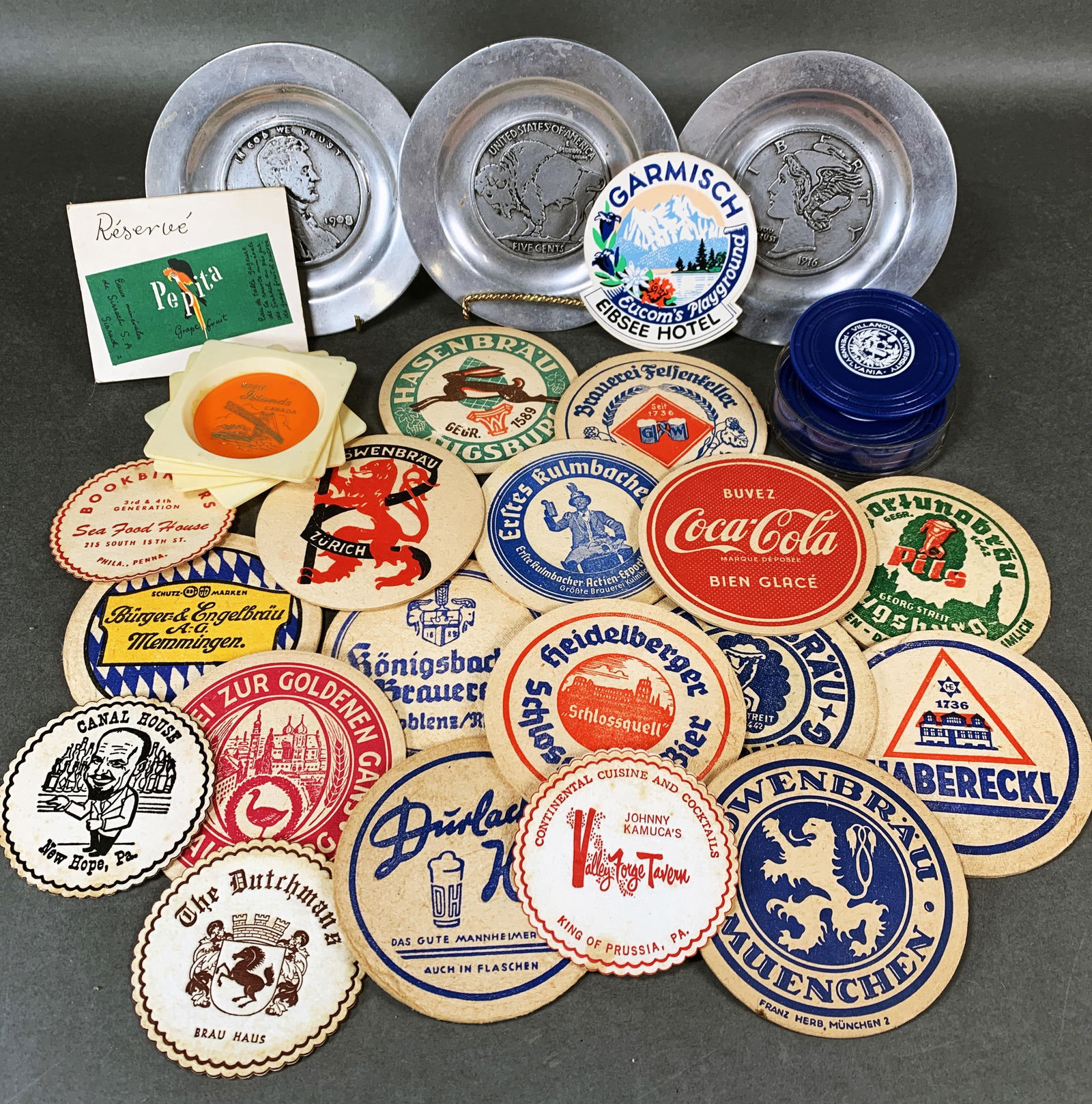 LOT OF VINTAGE COASTERS (1 of 4)