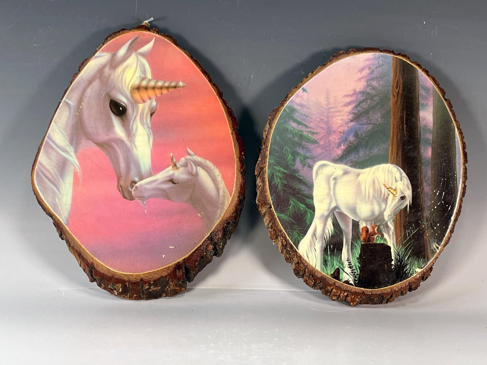 2 UNICORN TREE STUMP WALL PLAQUES
