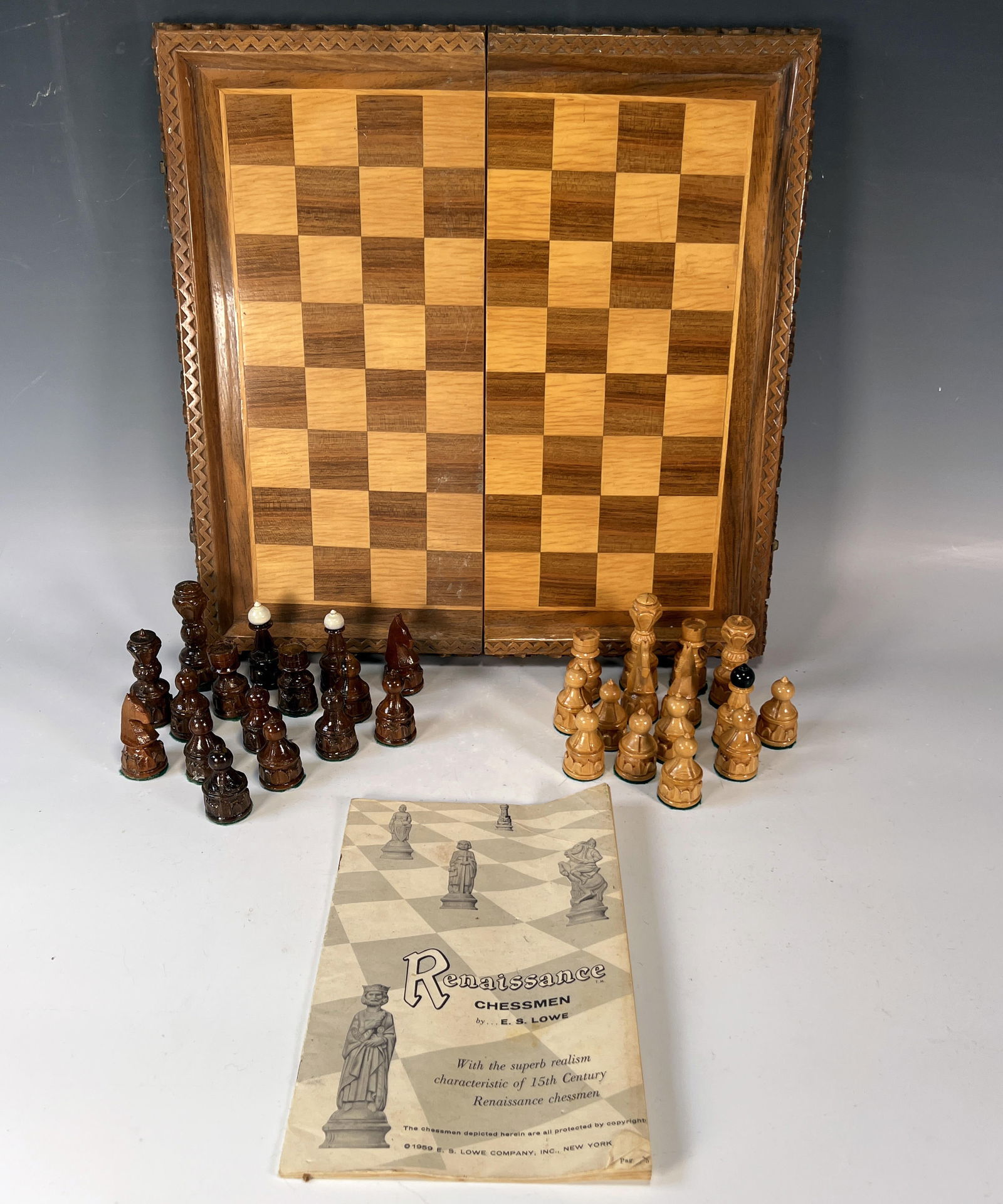 CARVED WOODEN CHESS SET WITH CARVED PIECES (1 of 5)