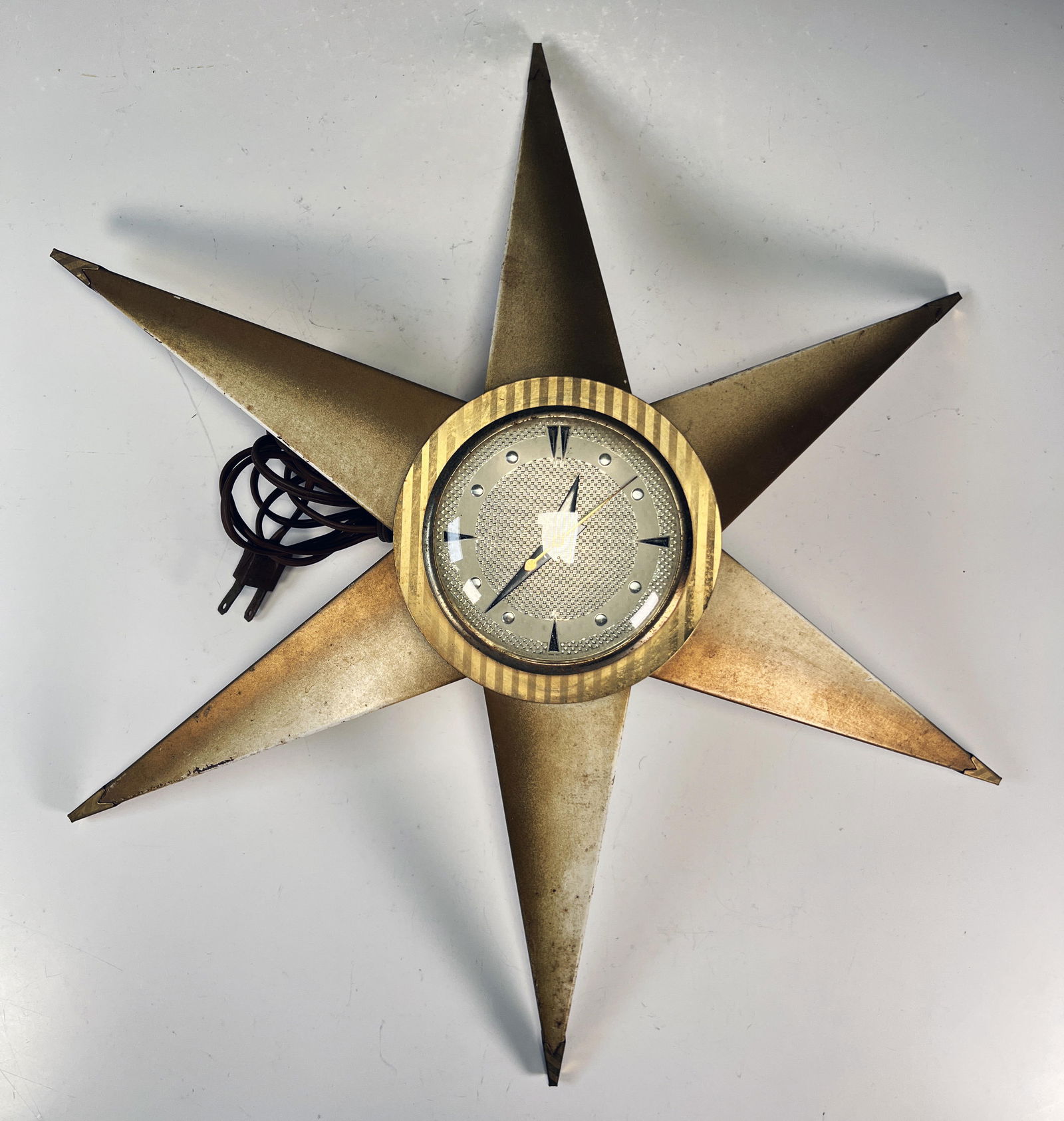 MCM BILT - RITE STARBURST WALL CLOCK (1 of 5)