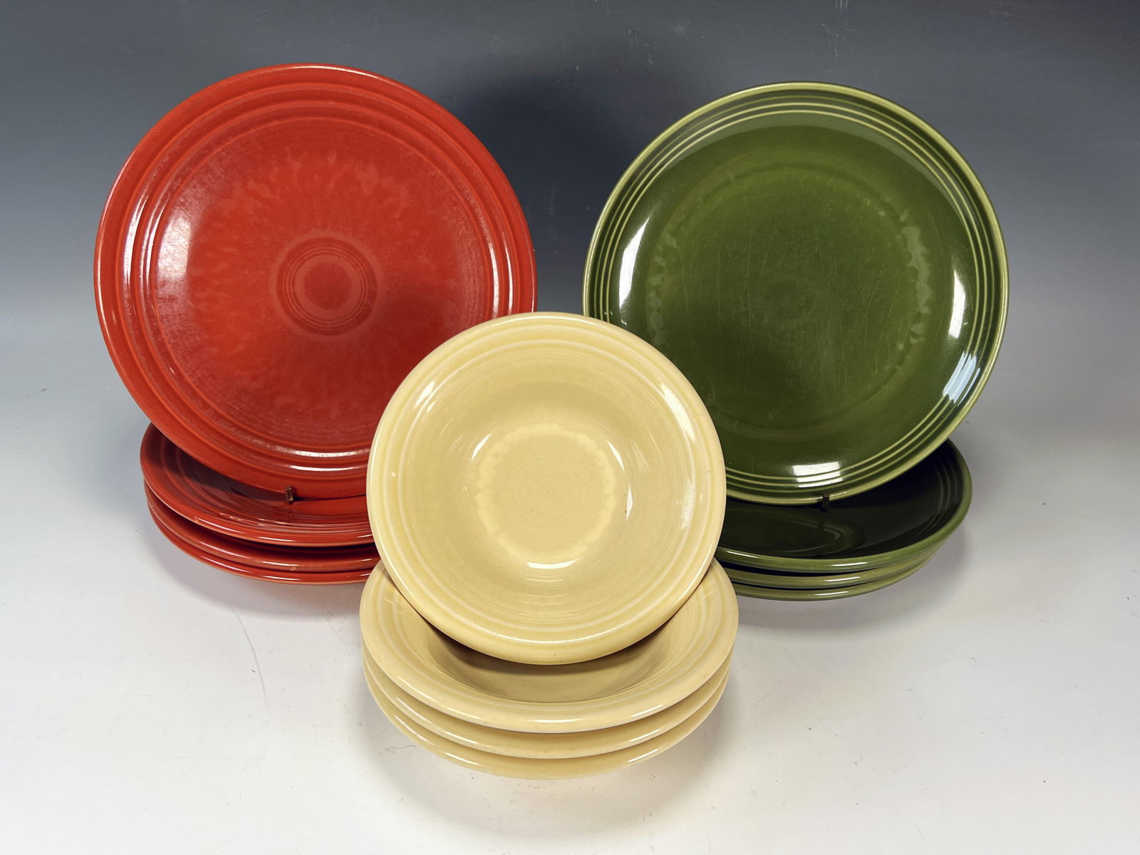 VINTAGE HOMER LAUGHLIN FIESTAWARE DISHES (1 of 3)
