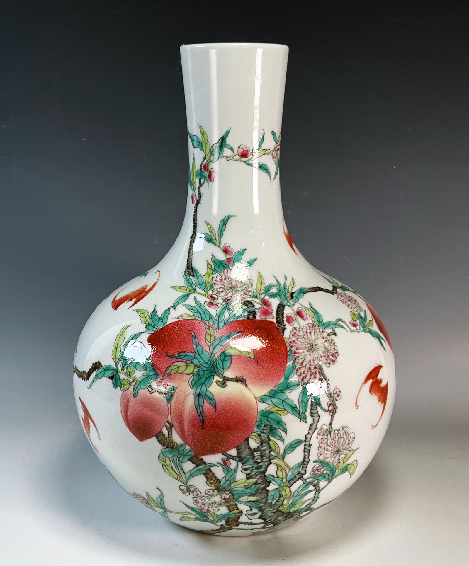 BULBOUS BAT & PEACH VASE (1 of 4)