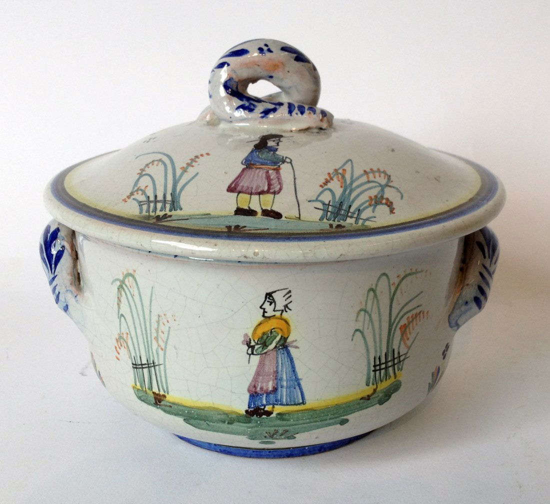 Quimper Casserole Bowl: About 6" across, probably early 20th century. Shipping: We are able to pack and ship this item to an address in the United States for $40.00 via USPS Priority Mail or via FedEx Ground/Home Delivery. T