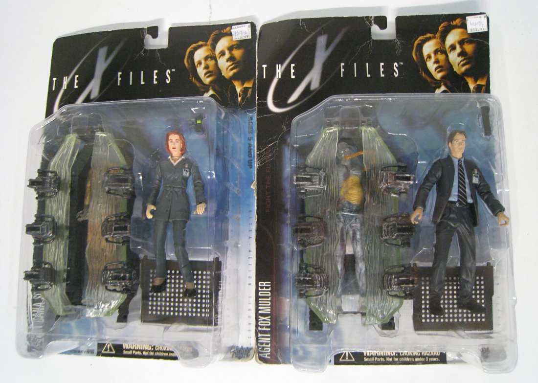 Scully & Mulder X-Files Action Figures In Packages: Shipping: We are able to pack and ship this item to an address in the United States for $40.00 via USPS Priority Mail or via FedEx Ground/Home Delivery. Tracking information will be sent to your email