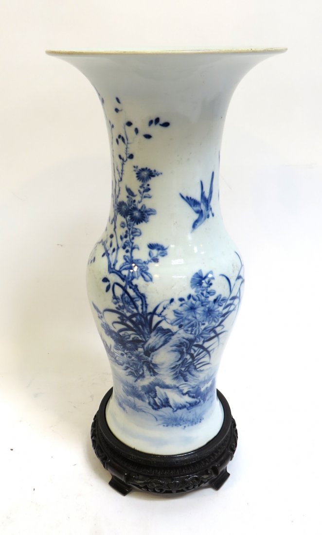 Blue & White Chinese Vase With Stand (1 of 10)