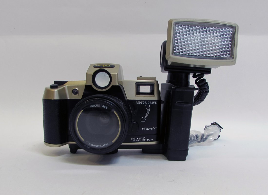 Canon Automatic Camera With Flash (1 of 4)