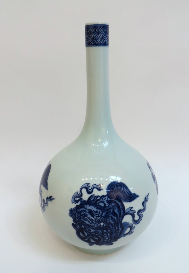 Blue And White Porcelain Vase (1 of 6)