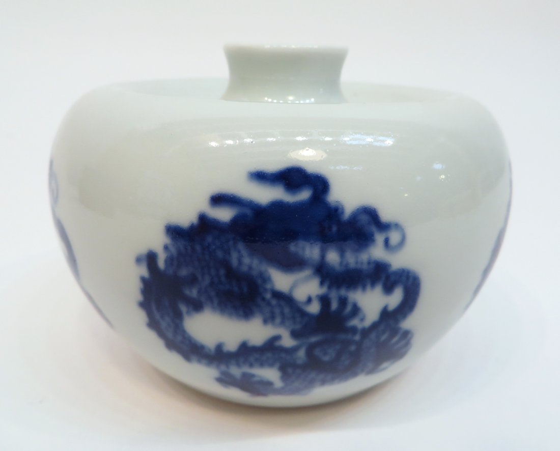 Blue And White Dragon Vase (1 of 5)