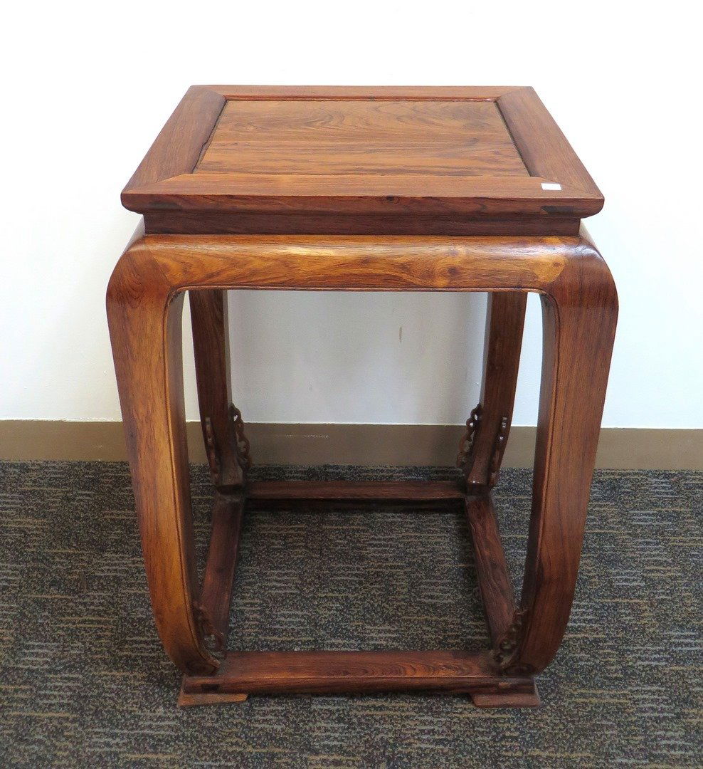 Huanghuali Vase Stand (1 of 6)