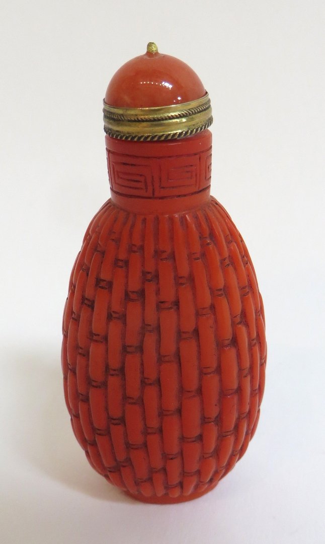 Red Peking Glass Snuff Bottle (1 of 5)