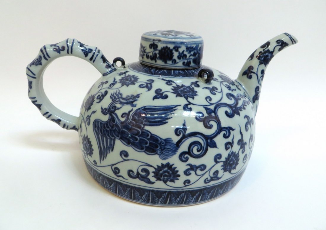 Blue & White Ming Teapot (1 of 5)