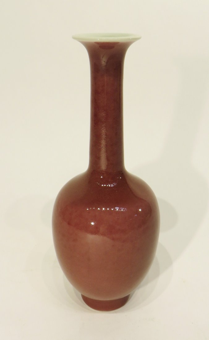 CHINESE QIAN LONG GUAN YIN VASE (1 of 6)