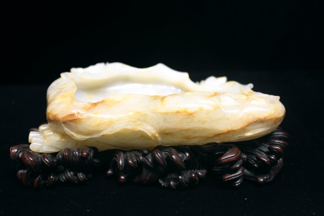 WHITE JADE BRUSH WASHER ON STAND (1 of 8)