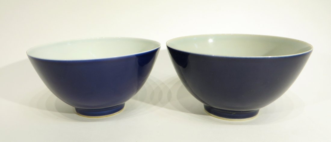 PAIR OF CHINESE YONG ZHENG BLUE GLAZED BOWLS (1 of 3)