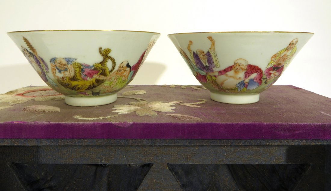 PAIR OF CHINESE DAO QUANG BOWLS IN ORIGINAL BOX (1 of 10)
